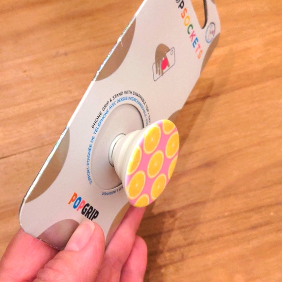 New in Packaging  PopSockets Pink Lemonade Slices Pop Grip & Stand - Picture 4 of 4
